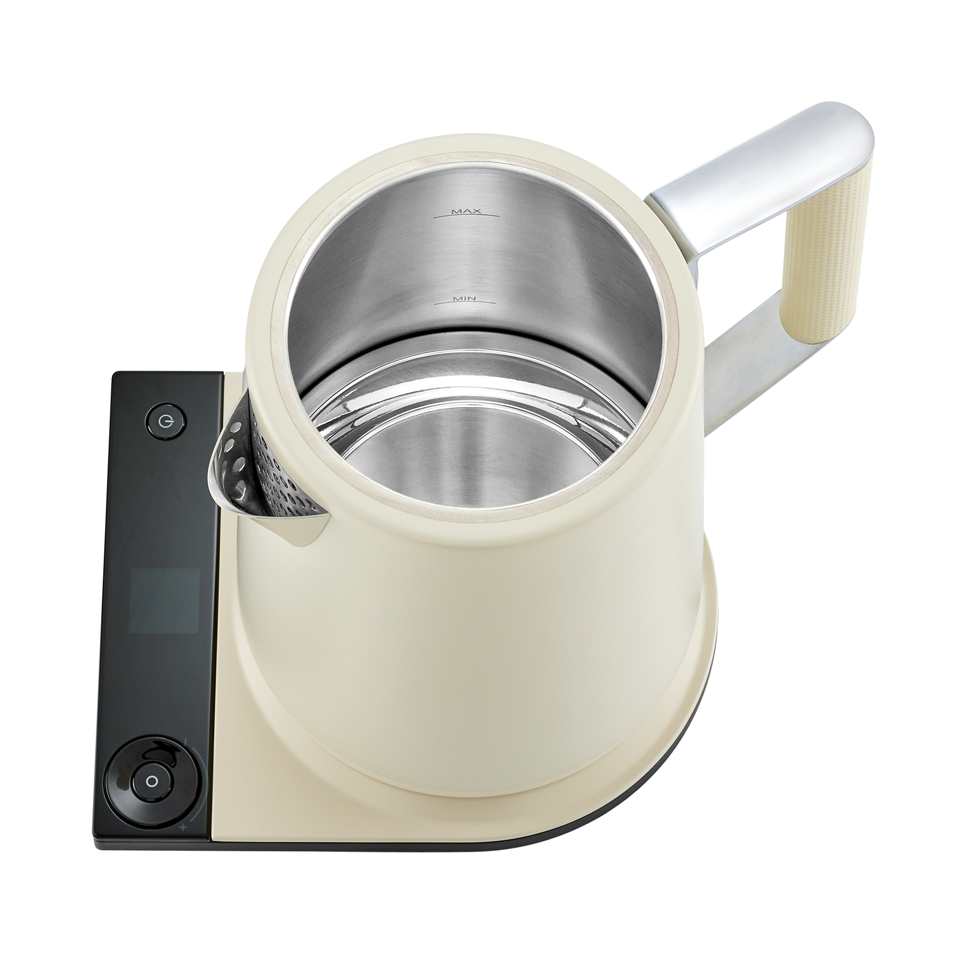 Brewed tea decanting from upper pot to glass demonstrating steady pour spout
